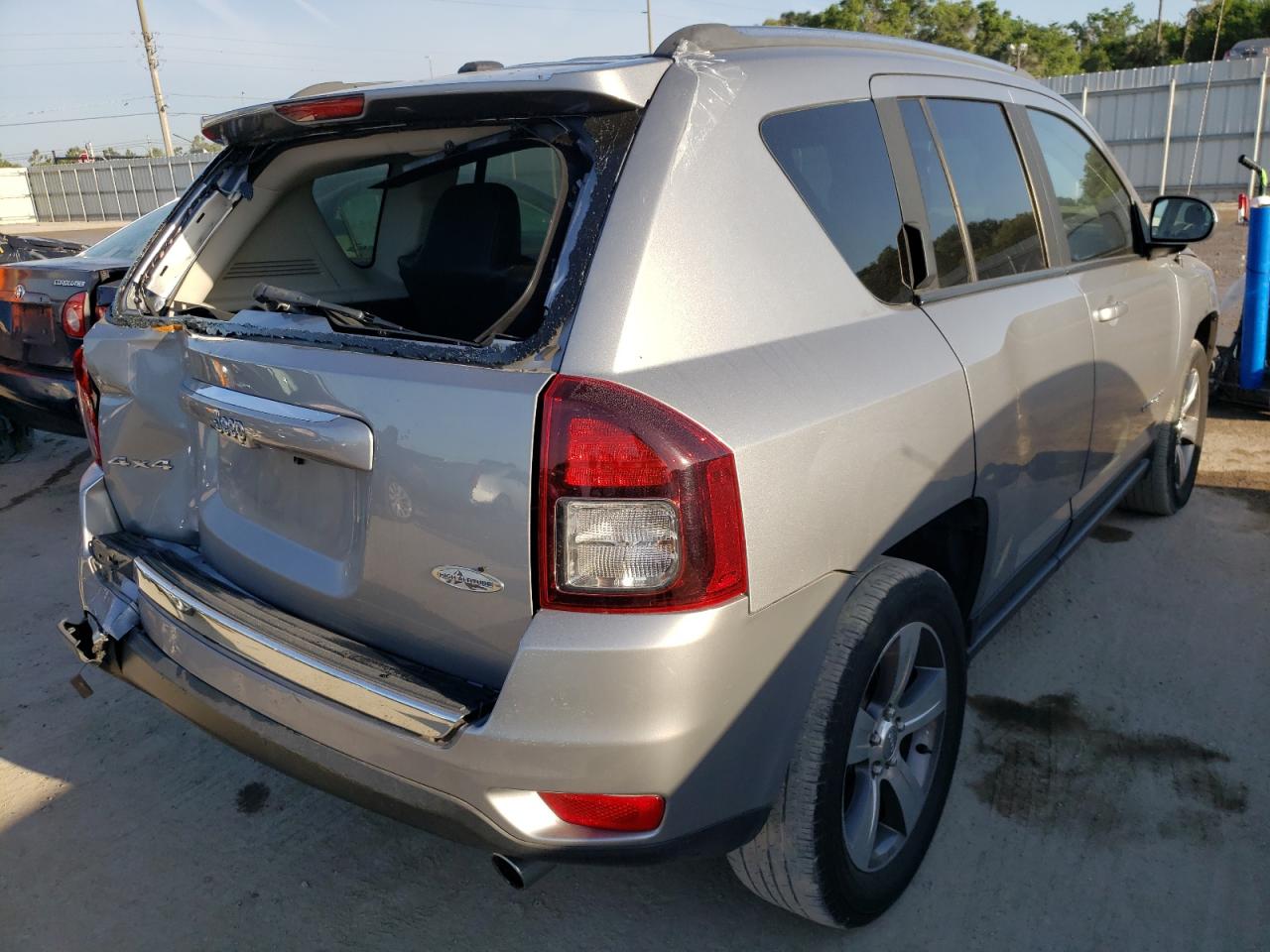 Photo 4 from auction – 2017 JEEP COMPASS LA with VIN 1C4NJDEB6HD193943