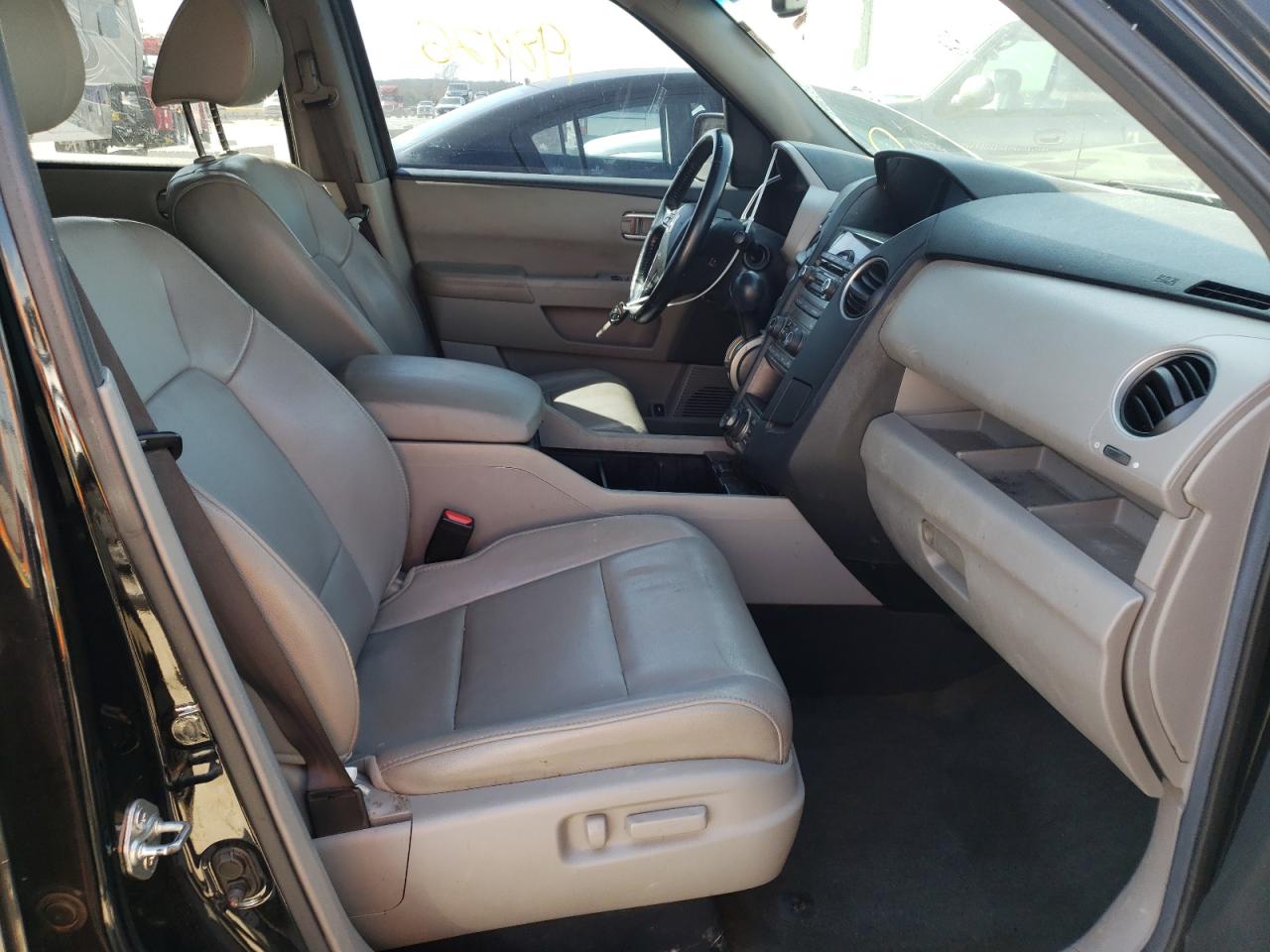 Foto 5 de la subasta – 2013 HONDA PILOT EXLN con VIN 5FNYF4H76DB056445