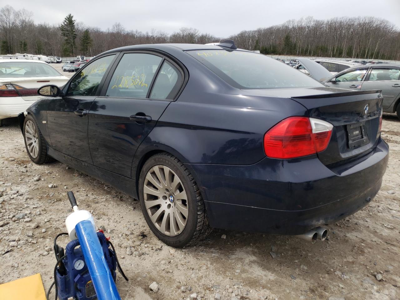 Photo 3 from auction – 2006 BMW 325 XI with VIN WBAVD13596KV02118