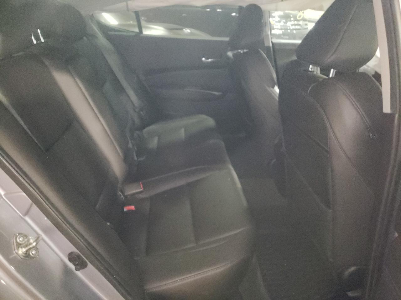 Photo 6 from auction – 2015 ACURA TLX with VIN 19UUB2F32FA012275
