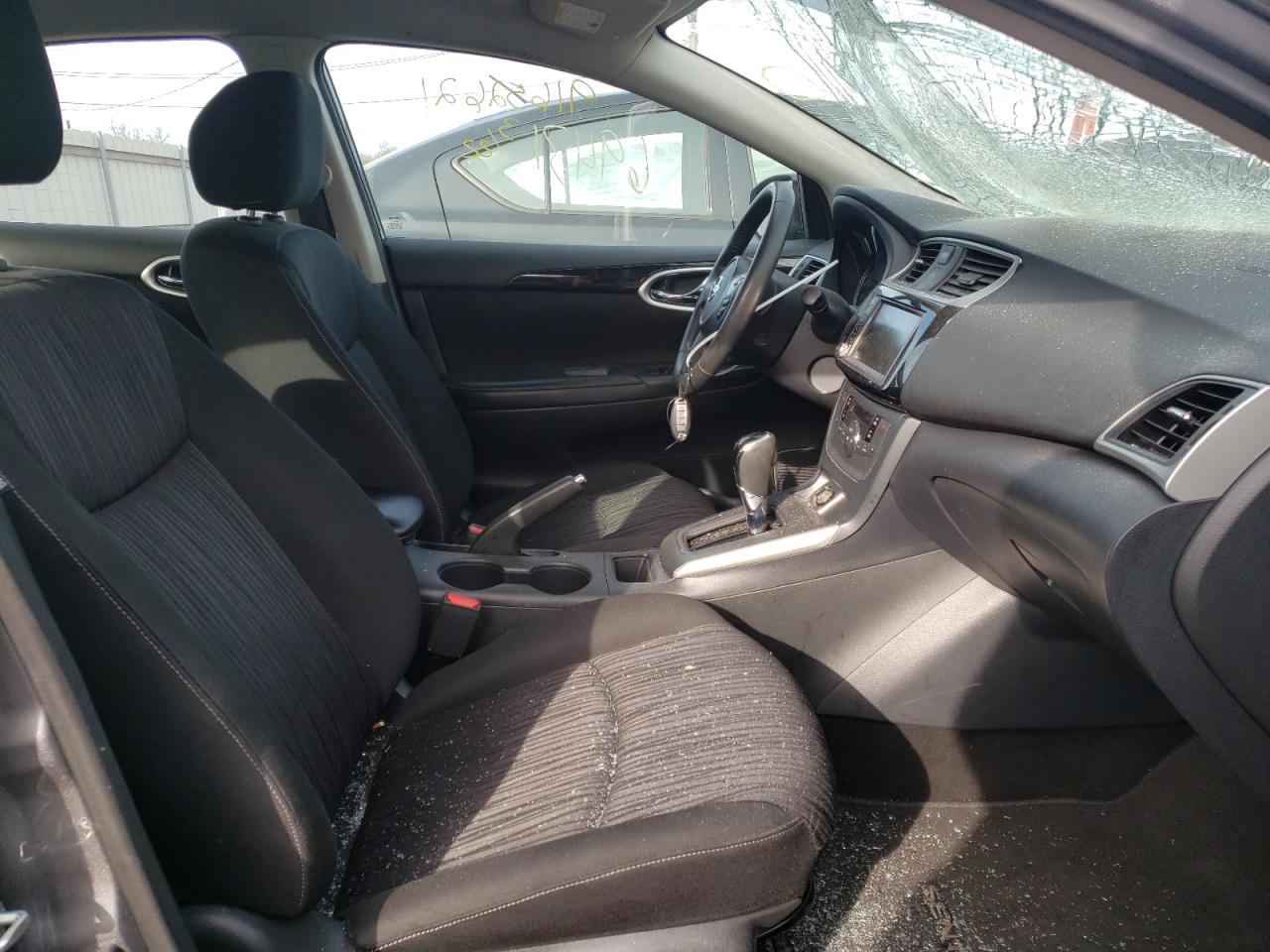 Photo 5 from auction – 2019 NISSAN SENTRA S with VIN 3N1AB7AP3KY313865