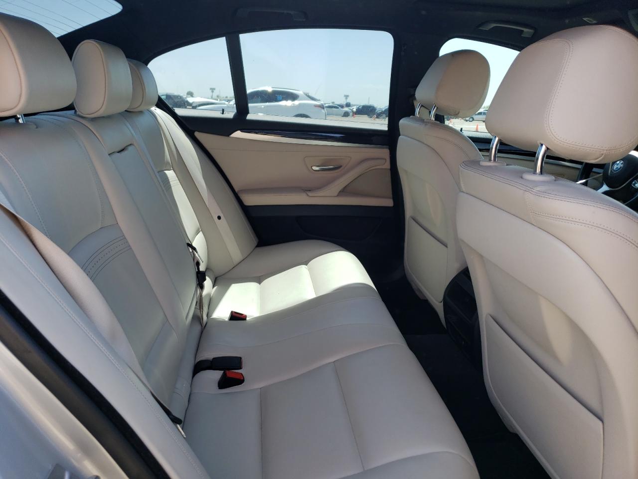 Photo 6 from auction – 2016 BMW 535 I with VIN WBA5B1C54GG554265
