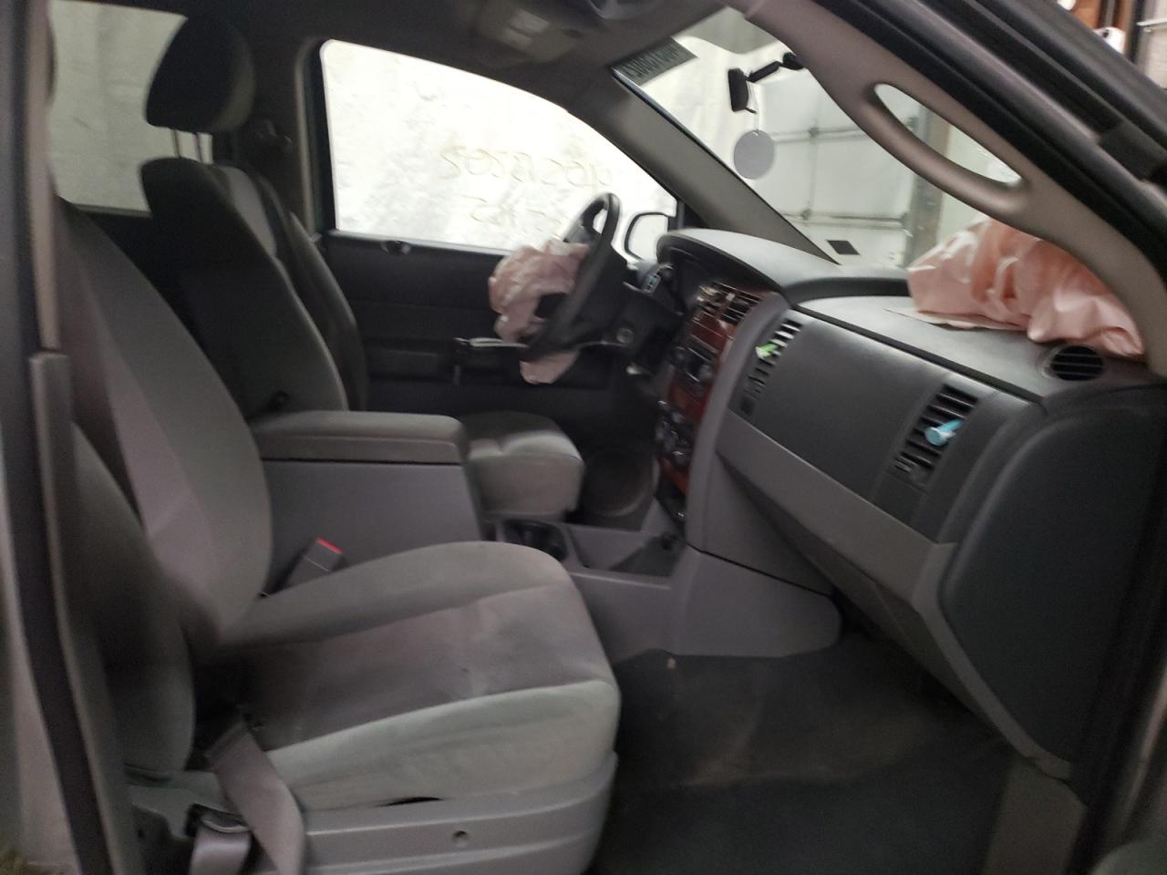 Photo 5 from auction – 2006 DODGE DURANGO with VIN 1D4HB48N36F135910