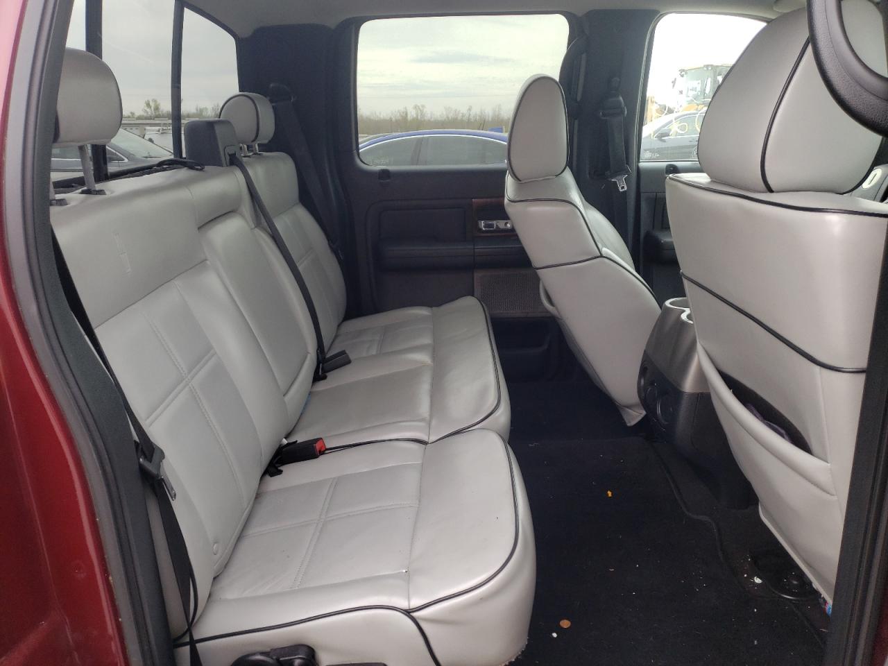 Photo 6 from auction – 2006 LINCOLN MARK LT with VIN 5LTPW16556FJ05819