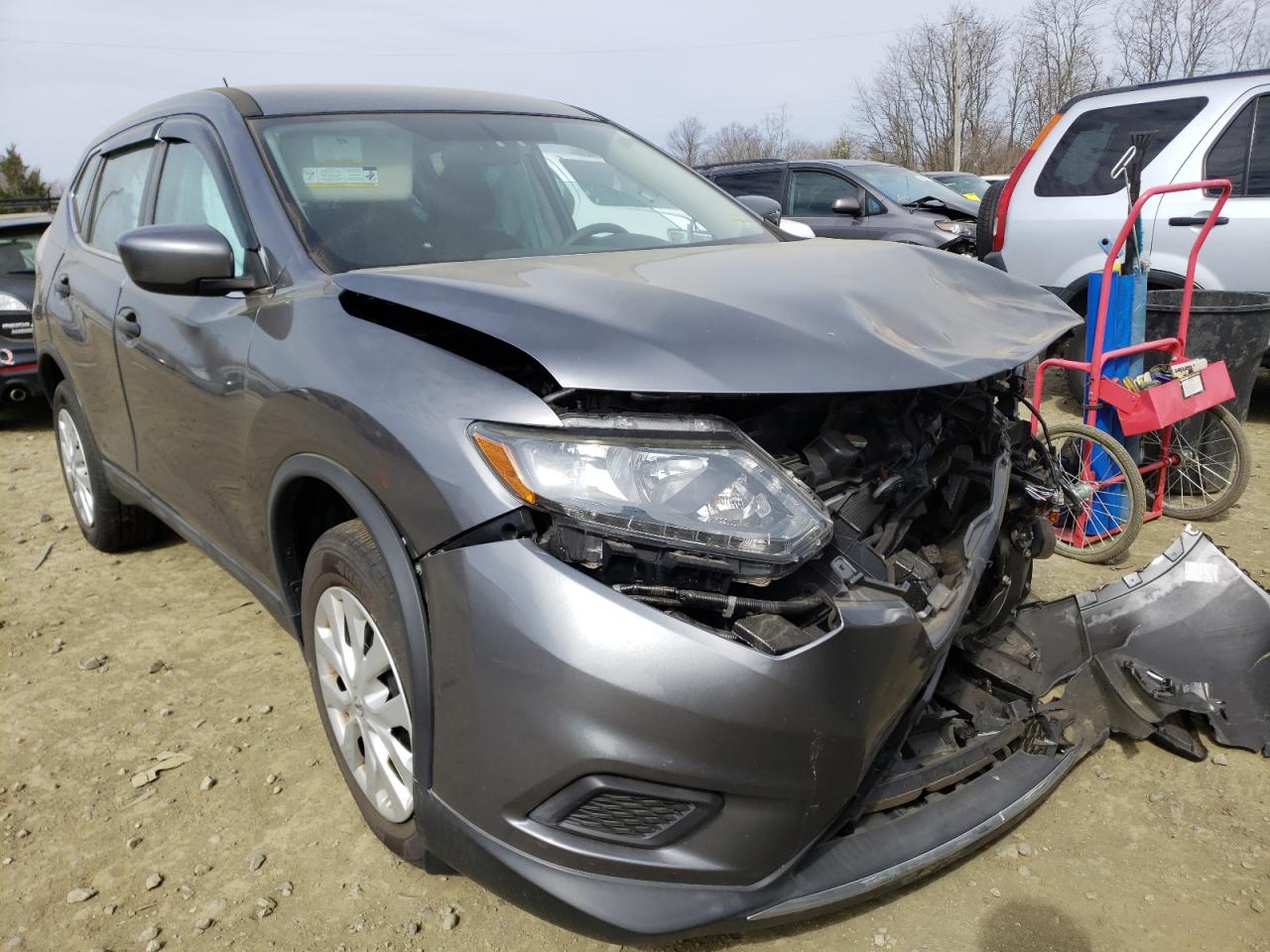 NISSAN ROGUE S 2016 with VIN 5N1AT2MV8GC914790 - Photo from auction