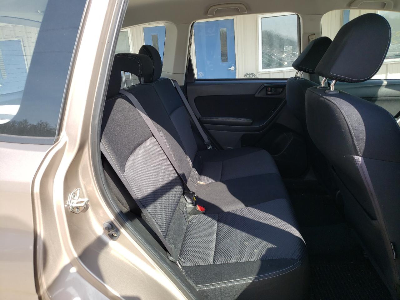 Photo 6 from auction – 2016 SUBARU FORESTER 2 with VIN JF2SJABC9GH486453