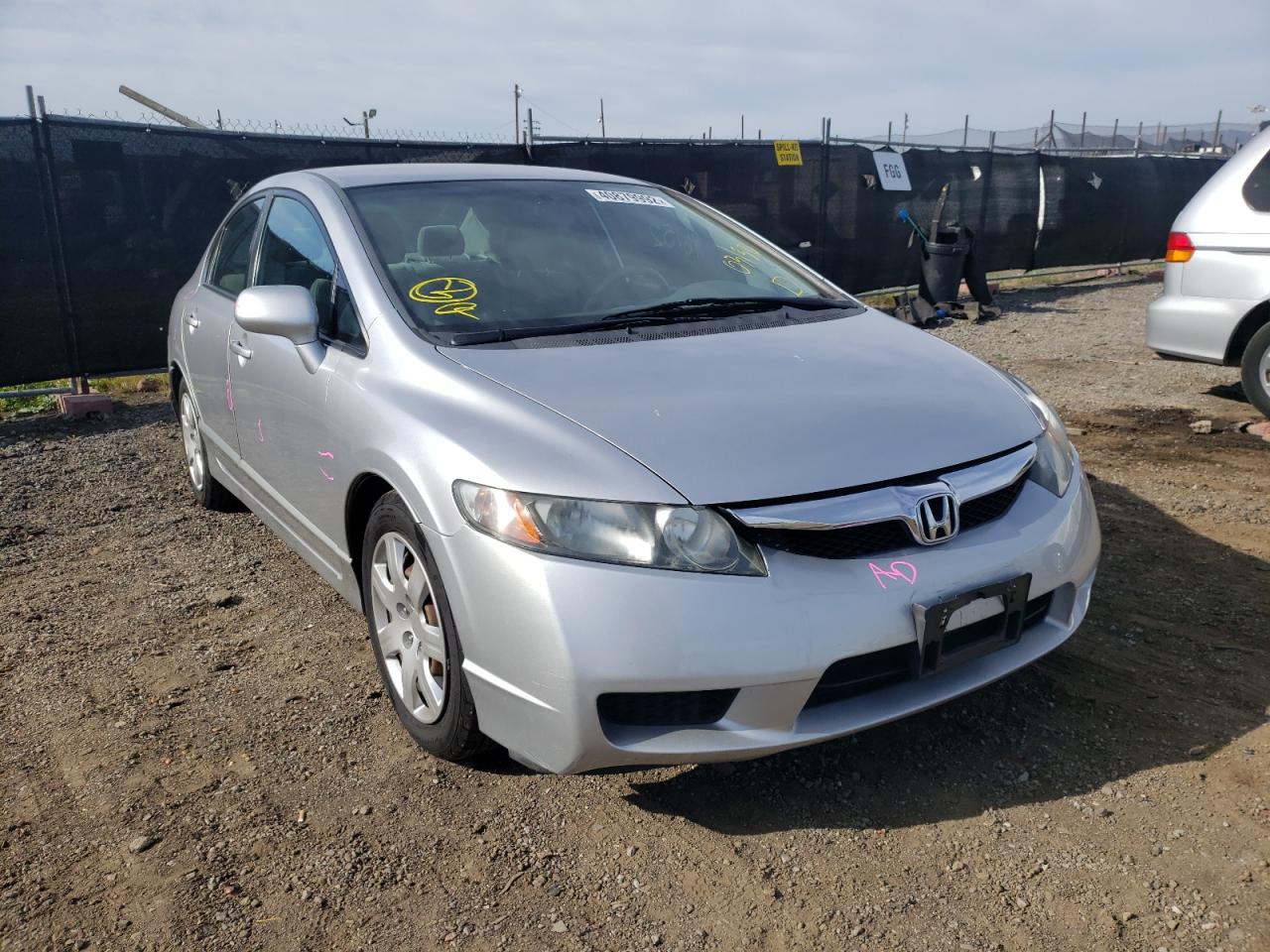 HONDA CIVIC LX 2010 with VIN 19XFA1F50AE045562 - Photo from auction
