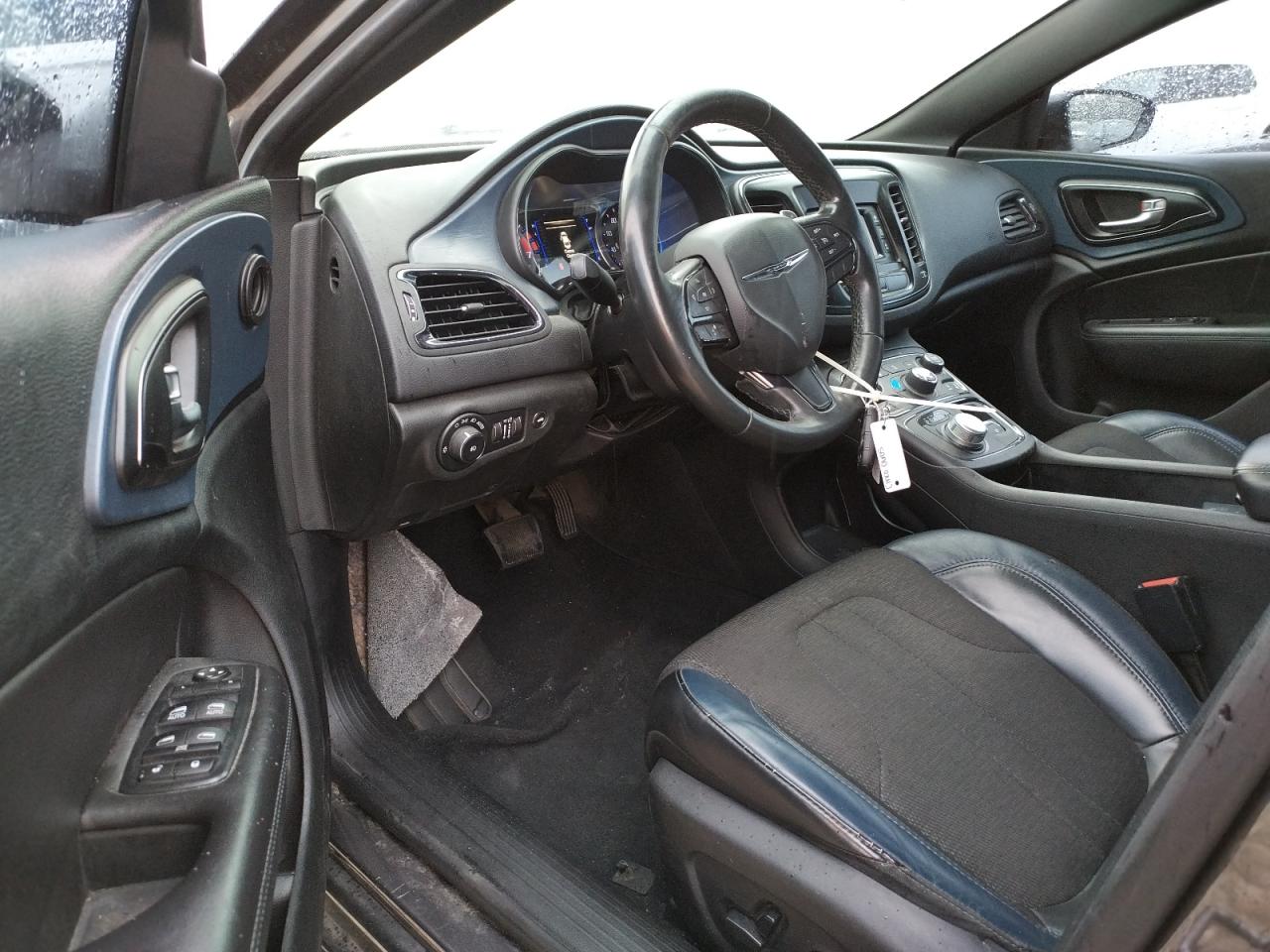 Photo 9 from auction – 2015 CHRYSLER 200 S with VIN 1C3CCCBB7FN717774