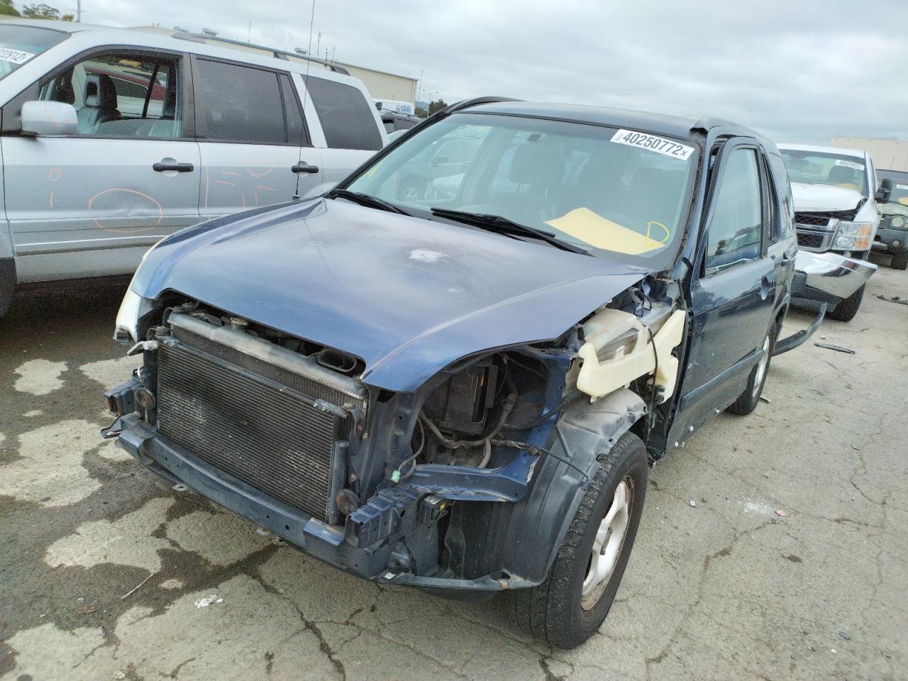 Photo 2 from auction – 2002 HONDA CR-V LX with VIN JHLRD68482C017686