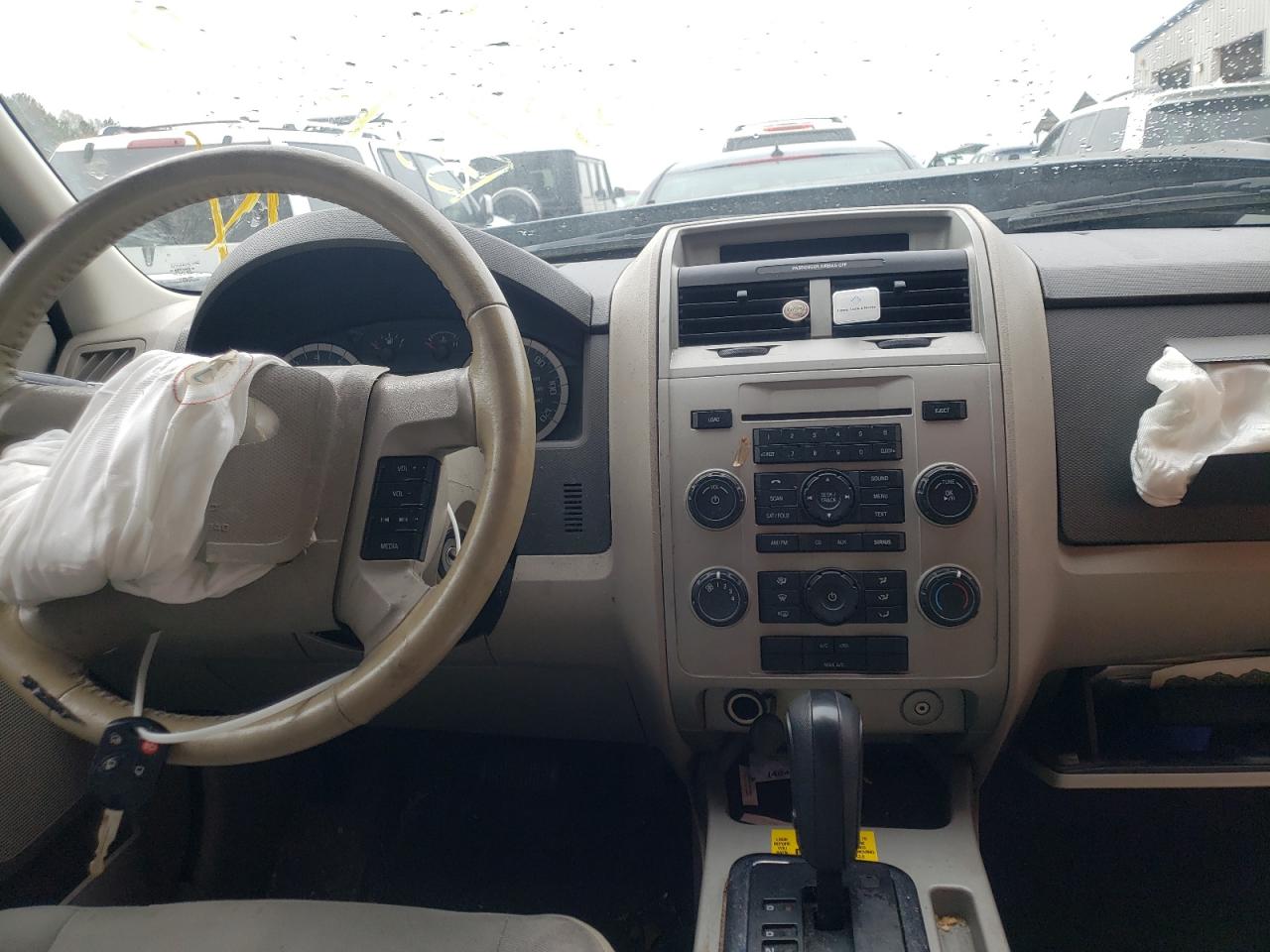 Photo 9 from auction – 2010 FORD ESCAPE XLT with VIN 1FMCU0D75AKB54875
