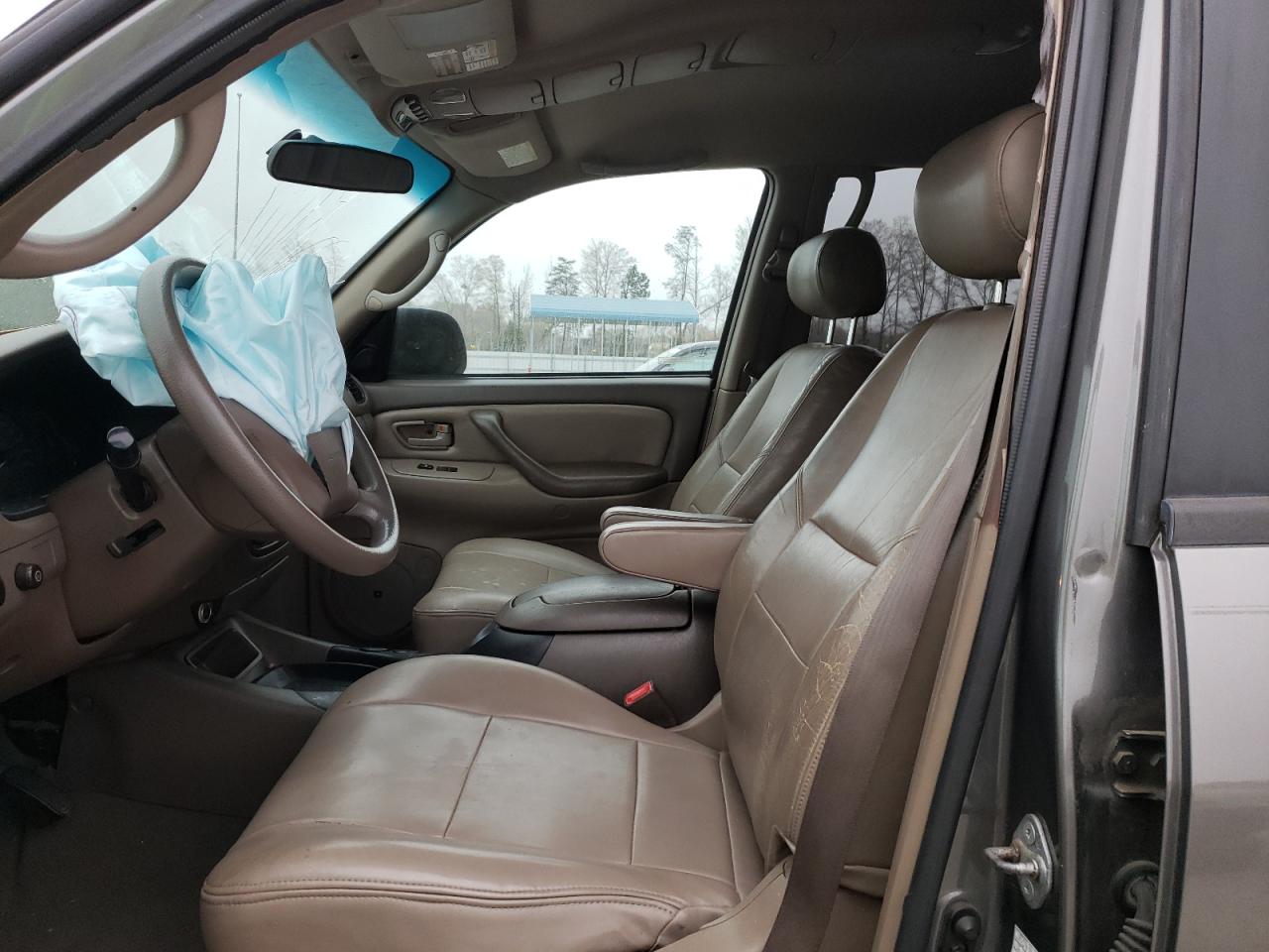 Photo 5 from auction – 2003 TOYOTA SEQUOIA SR with VIN 5TDZT34A13S138392