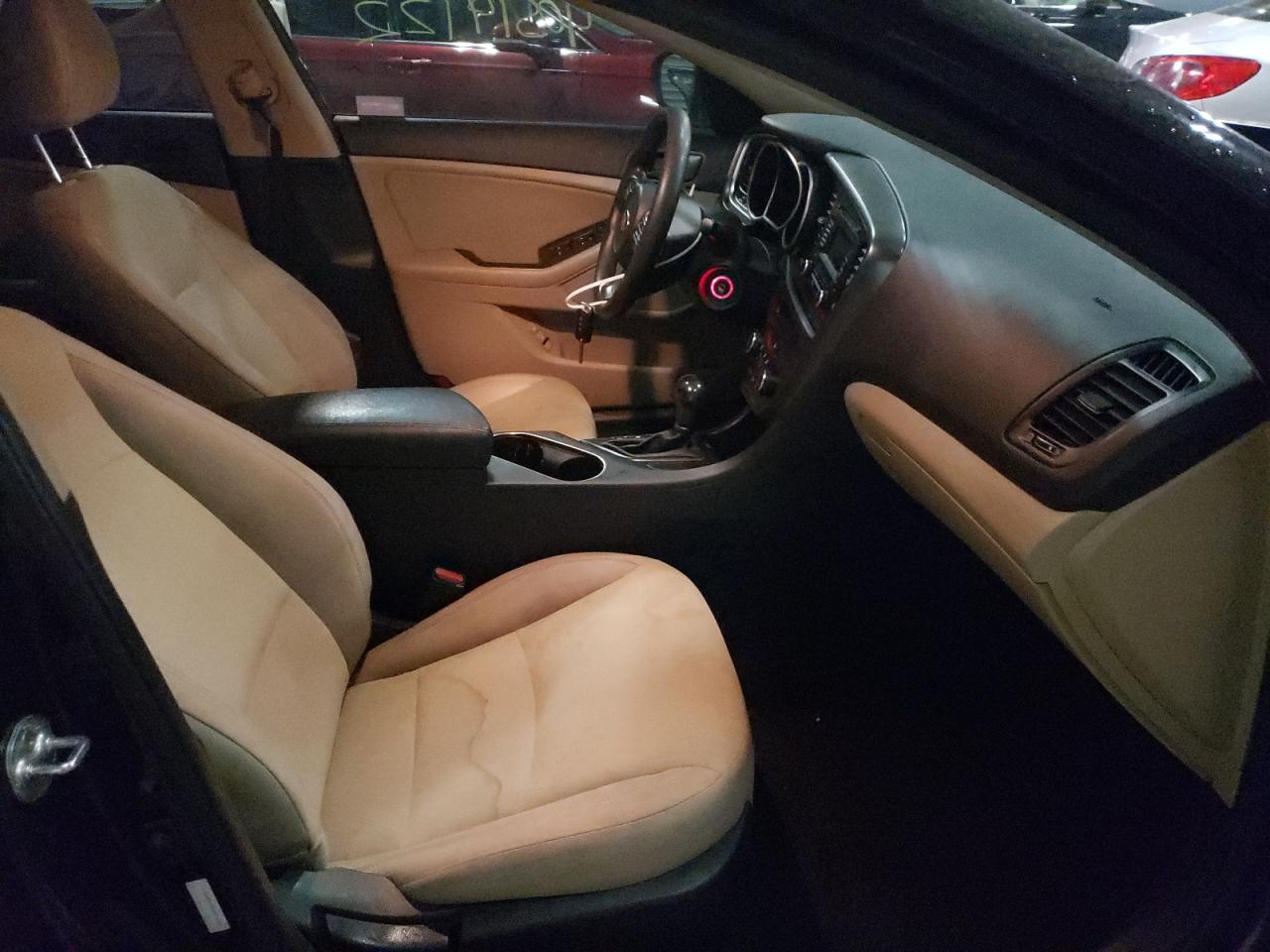 Photo 5 from auction – 2015 KIA OPTIMA LX with VIN 5XXGM4A78FG474260