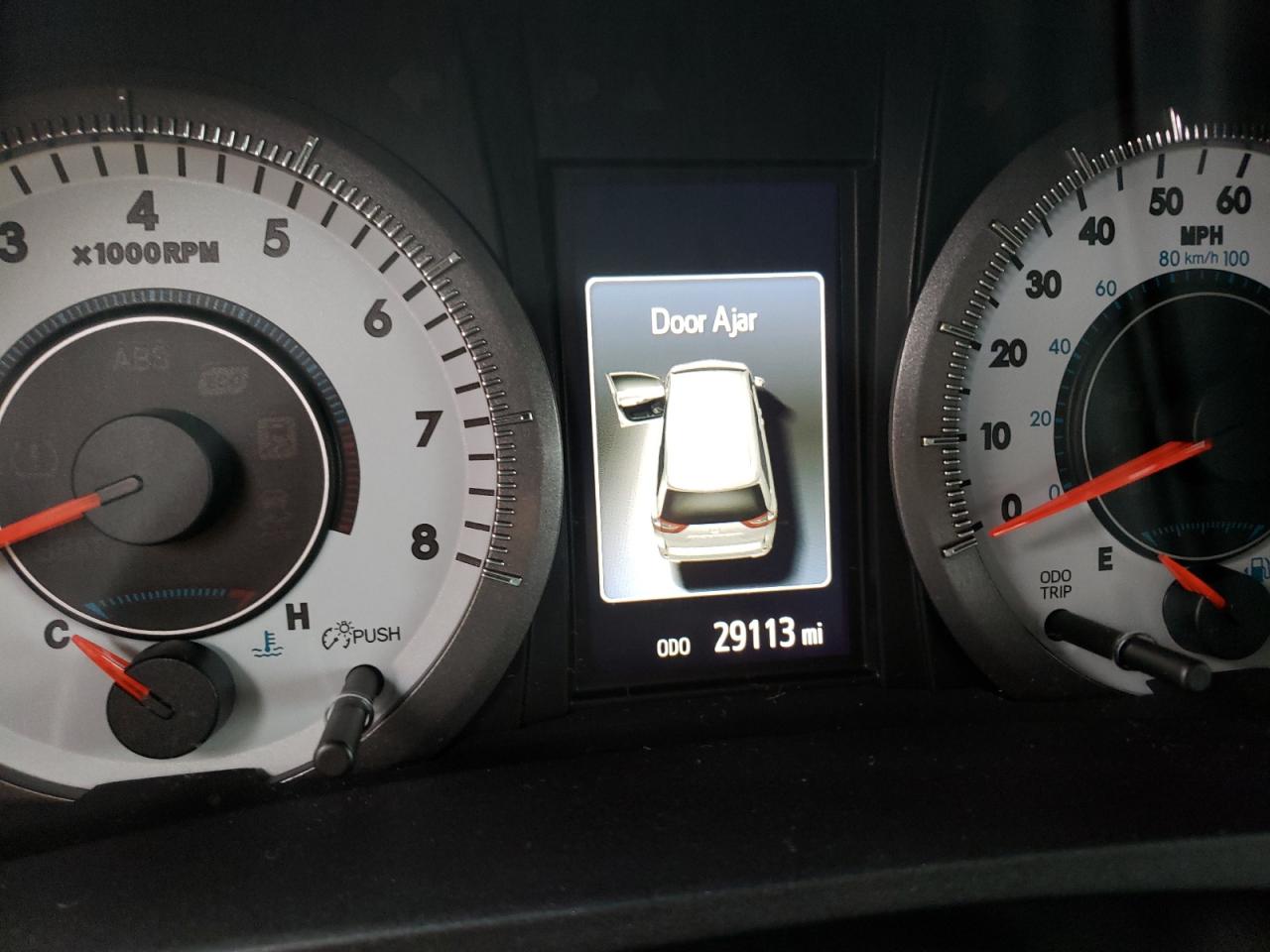 Photo 8 from auction – 2017 TOYOTA SIENNA SE with VIN 5TDXZ3DC3HS825517