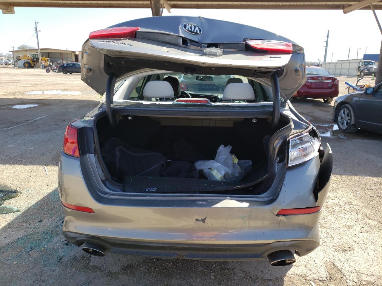 Photo 9 from auction – 2014 KIA OPTIMA LX with VIN 5XXGM4A7XEG331941