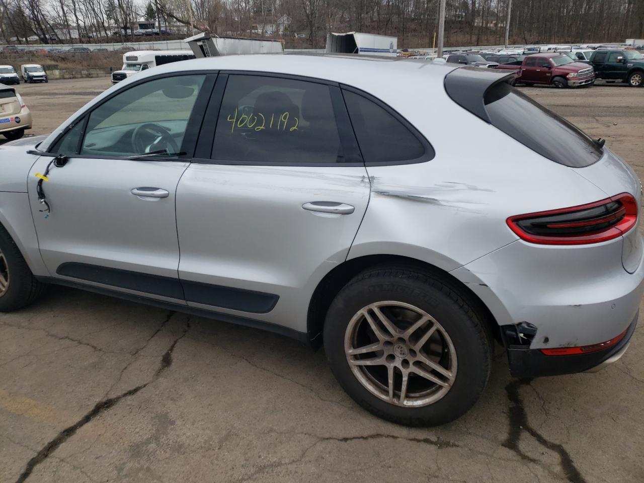 Photo 9 from auction – 2017 PORSCHE MACAN with VIN WP1AA2A55HLB80768