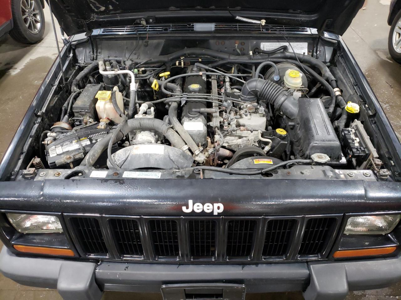 Photo 7 from auction – 2000 JEEP CHEROKEE S with VIN 1J4FF48S4YL146217