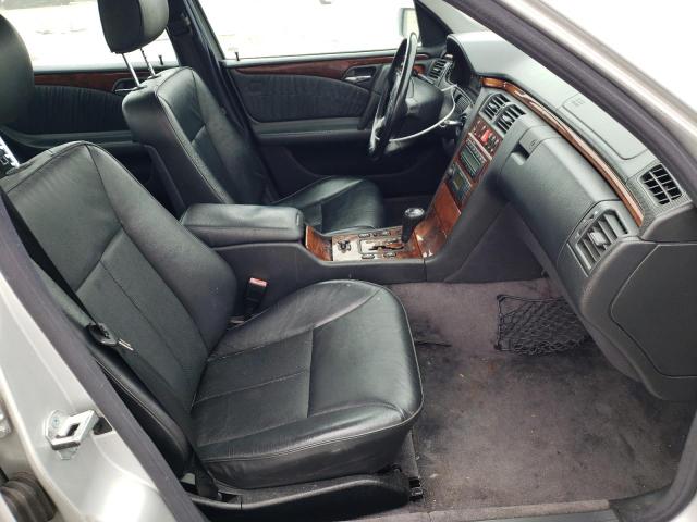 Photo 5 from auction – 1999 MERCEDES-BENZ E 320 with VIN WDBJF65H6XA805329