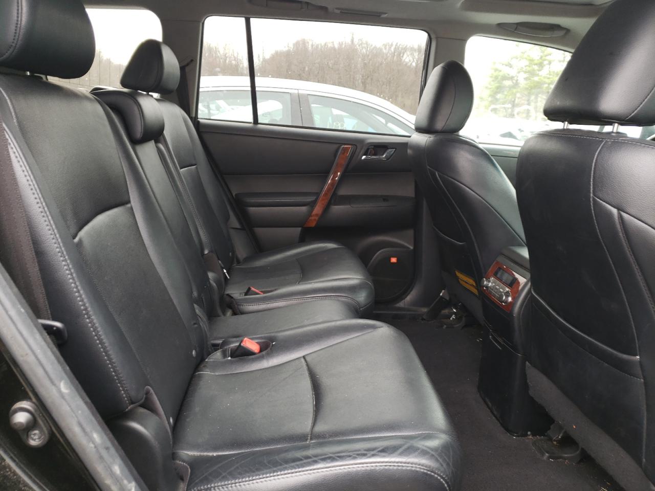 Photo 6 from auction – 2013 TOYOTA HIGHLANDER with VIN 5TDDK3EH6DS178834
