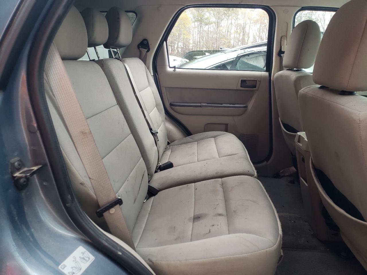 Photo 6 from auction – 2010 FORD ESCAPE XLT with VIN 1FMCU0D75AKB54875
