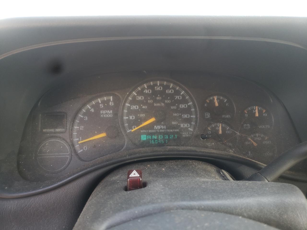 Photo 8 from auction – 2000 CHEVROLET SILVERADO with VIN 2GCEK19T5Y1232290