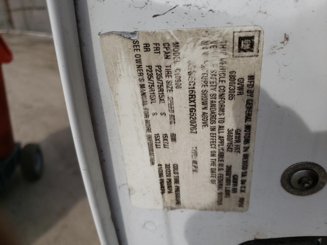 Photo 10 from auction – 1996 GMC SUBURBAN C with VIN 3GKEC16RXTG520767