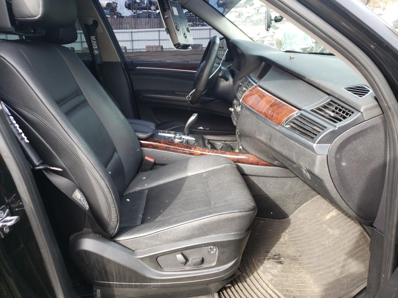 Photo 5 from auction – 2009 BMW X5 with VIN 5UXFE43579L272114