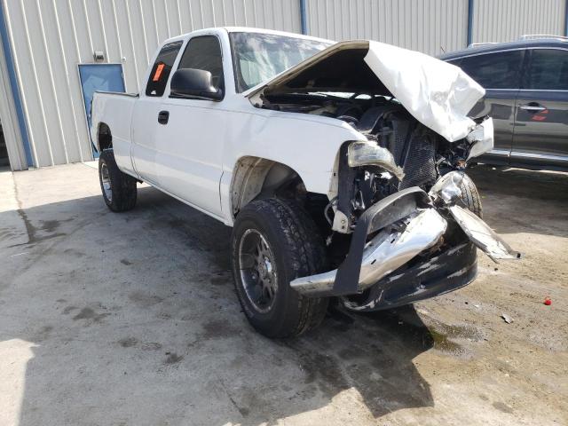 CHEVROLET SILVERADO 2000 with VIN 2GCEC19T4Y1349579 - Photo from auction