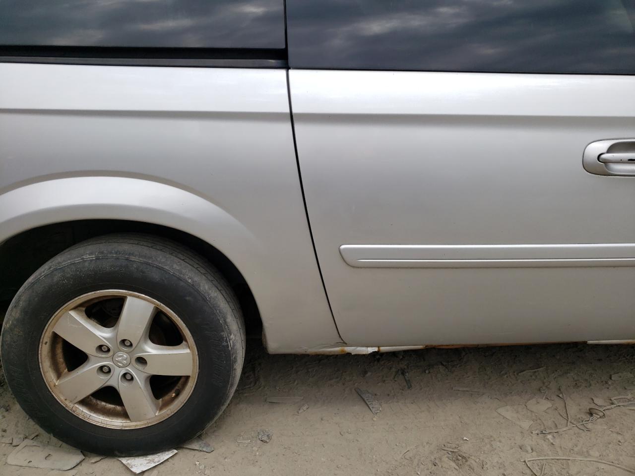 Photo 10 from auction – 2007 DODGE GRAND CARA with VIN 2D4GP44L47R119808