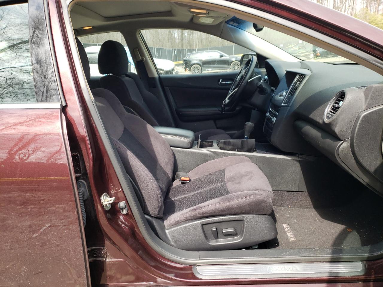 Photo 5 from auction – 2014 NISSAN MAXIMA S with VIN 1N4AA5AP1EC464470