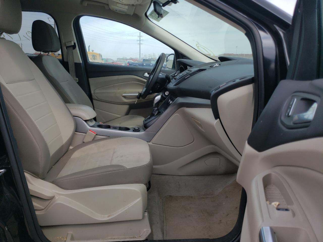 Photo 5 from auction – 2014 FORD ESCAPE SE with VIN 1FMCU0GX0EUC70104
