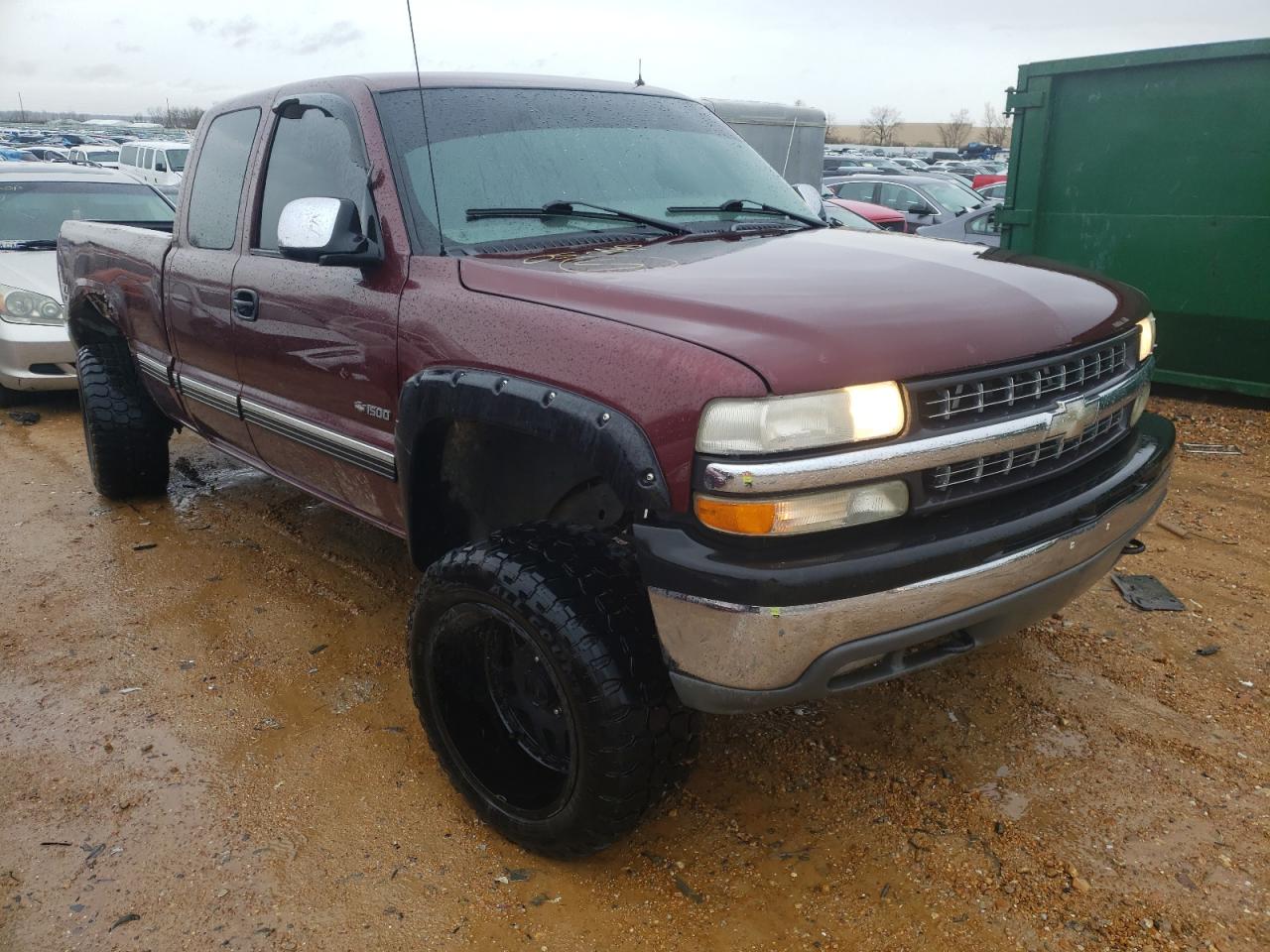 CHEVROLET SILVERADO 2001 with VIN 2GCEK19T111341187 - Photo from auction