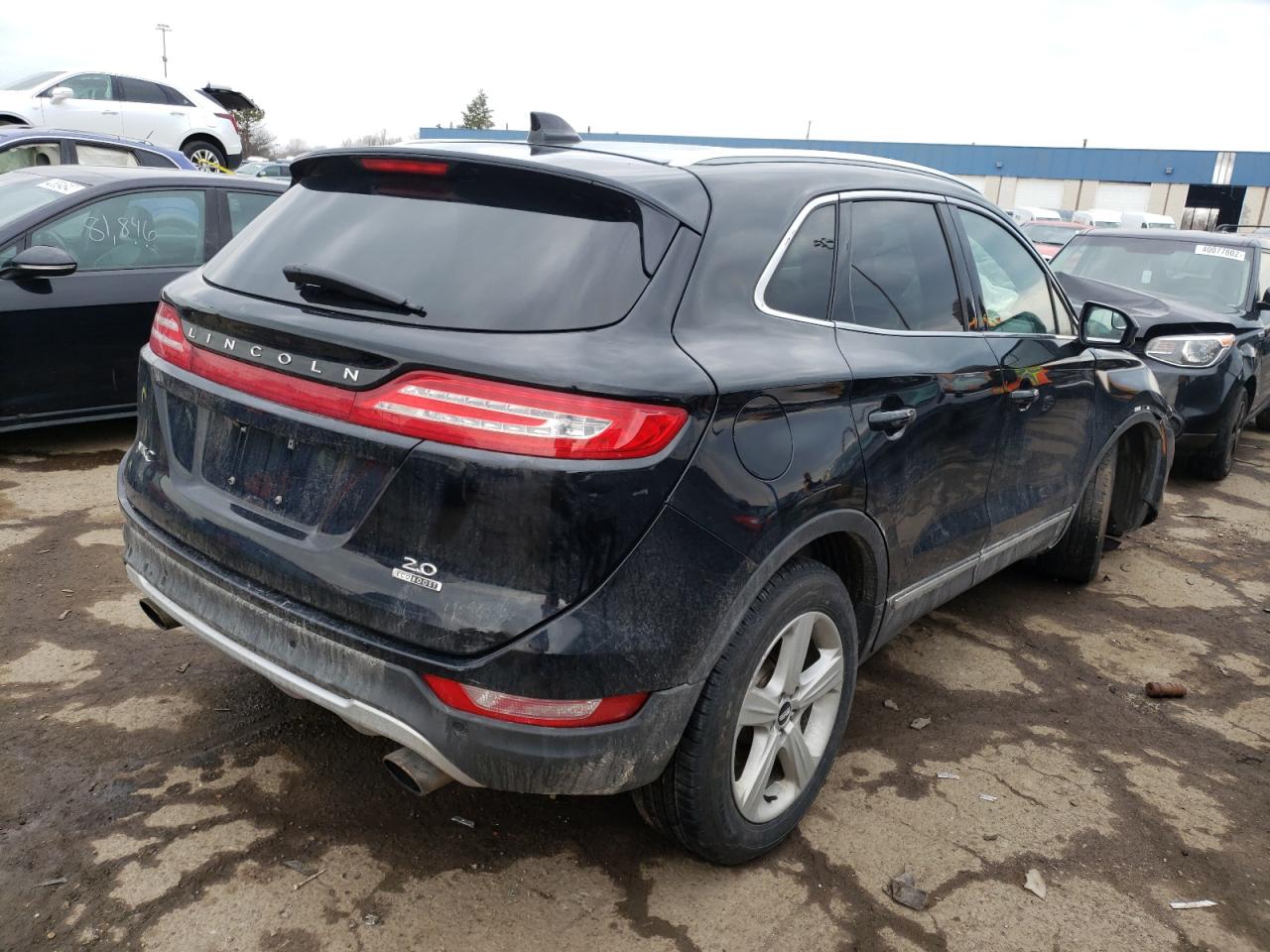 Photo 4 from auction – 2016 LINCOLN MKC PREMIE with VIN 5LMCJ1C90GUJ21634