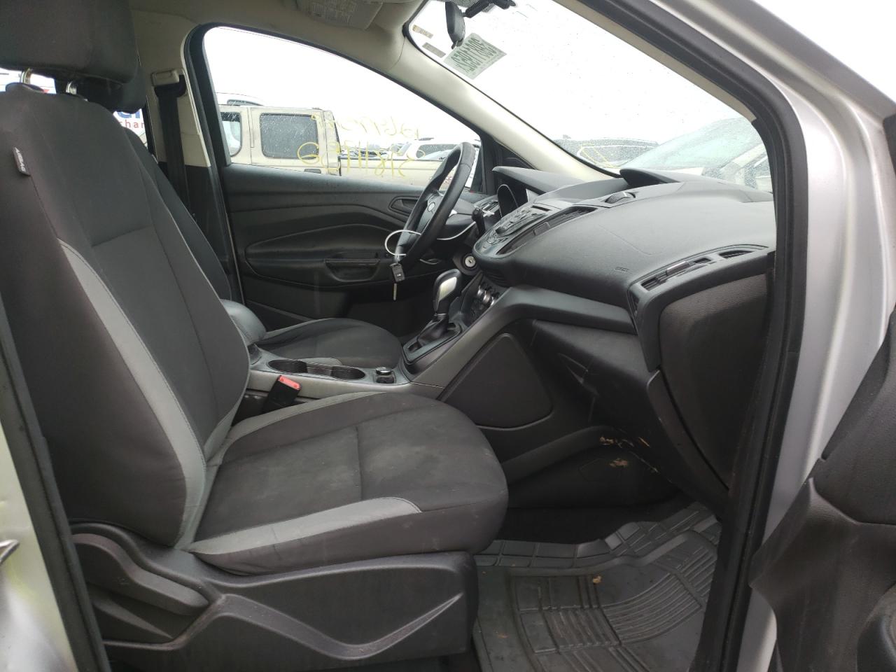 Photo 5 from auction – 2015 FORD ESCAPE S with VIN 1FMCU0F74FUB25991