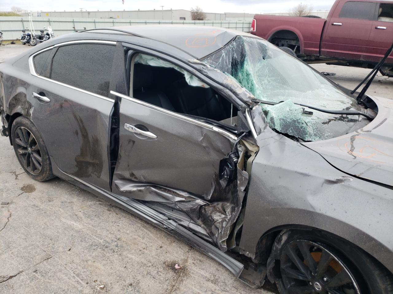 Photo 9 from auction – 2017 NISSAN ALTIMA 2.5 with VIN 1N4AL3AP6HC163440
