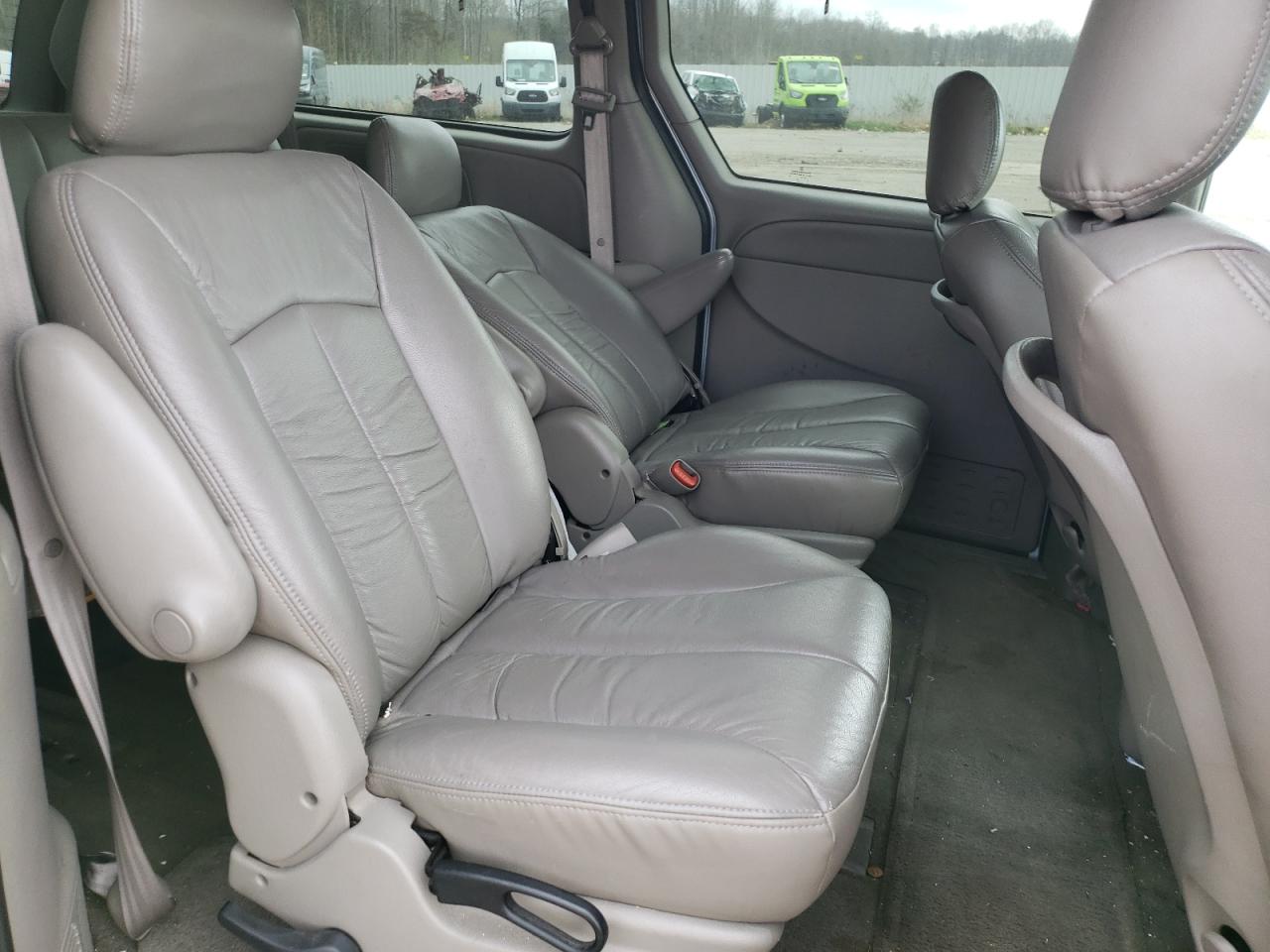 Photo 6 from auction – 2003 DODGE GRAND CARA with VIN 2D4GP44L23R149724