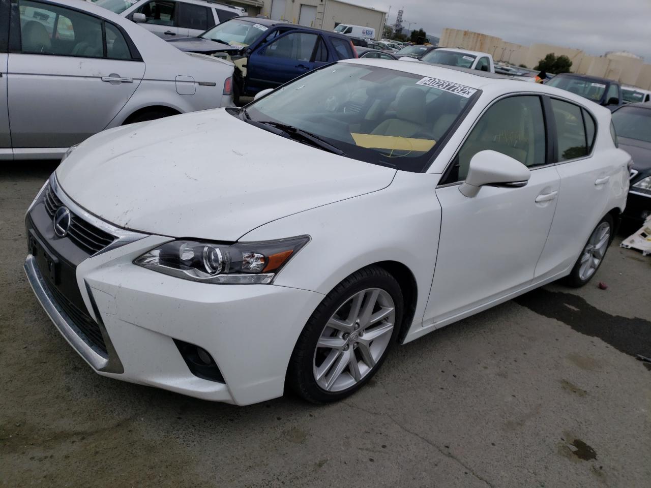 Photo 2 from auction – 2016 LEXUS CT 200 with VIN JTHKD5BH9G2274274