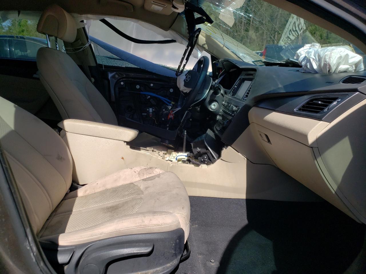 Photo 5 from auction – 2016 HYUNDAI SONATA SPO with VIN 5NPE34AF5GH264223