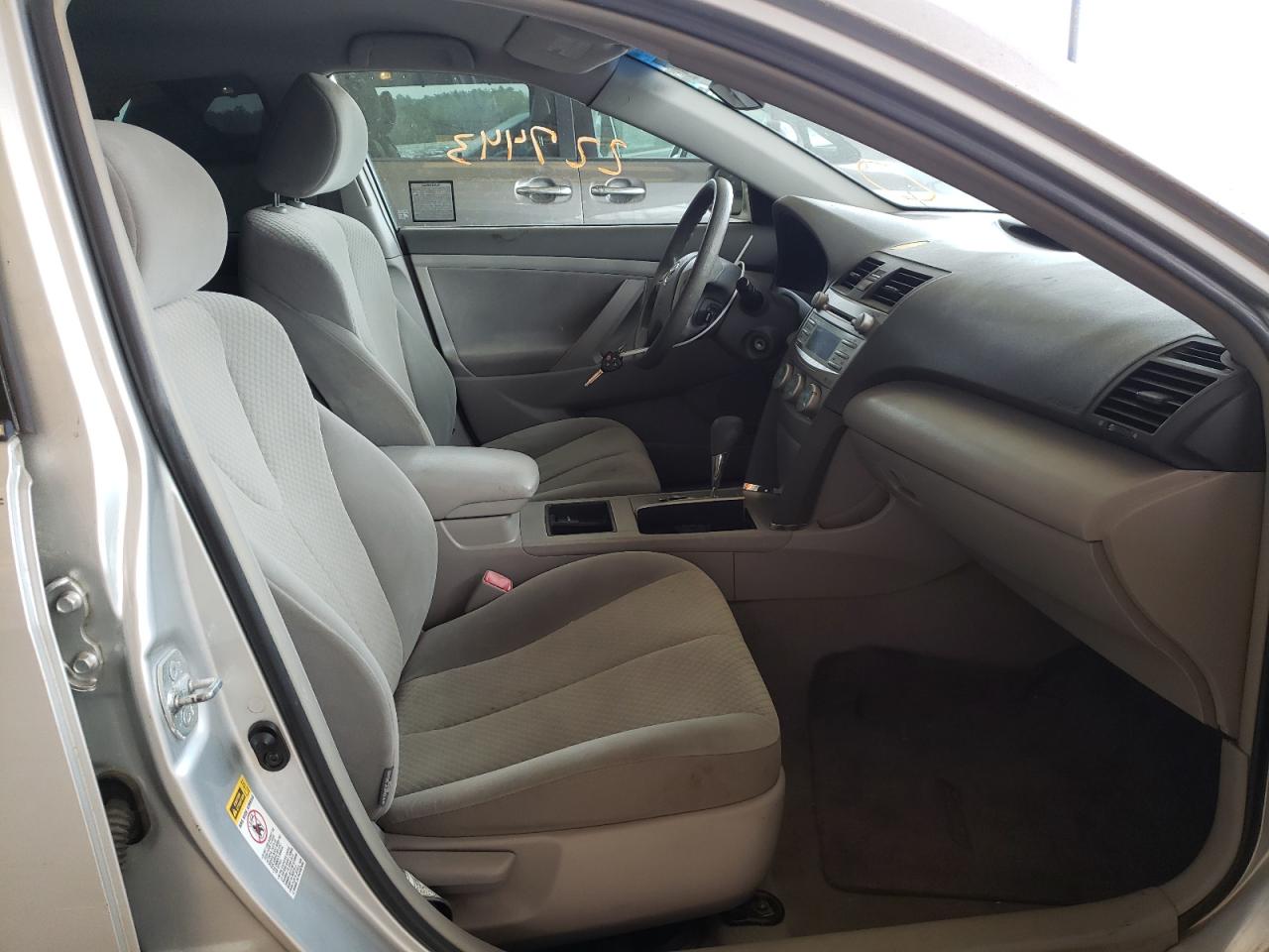 Photo 5 from auction – 2007 TOYOTA CAMRY with VIN 4T1BE46K87U610947