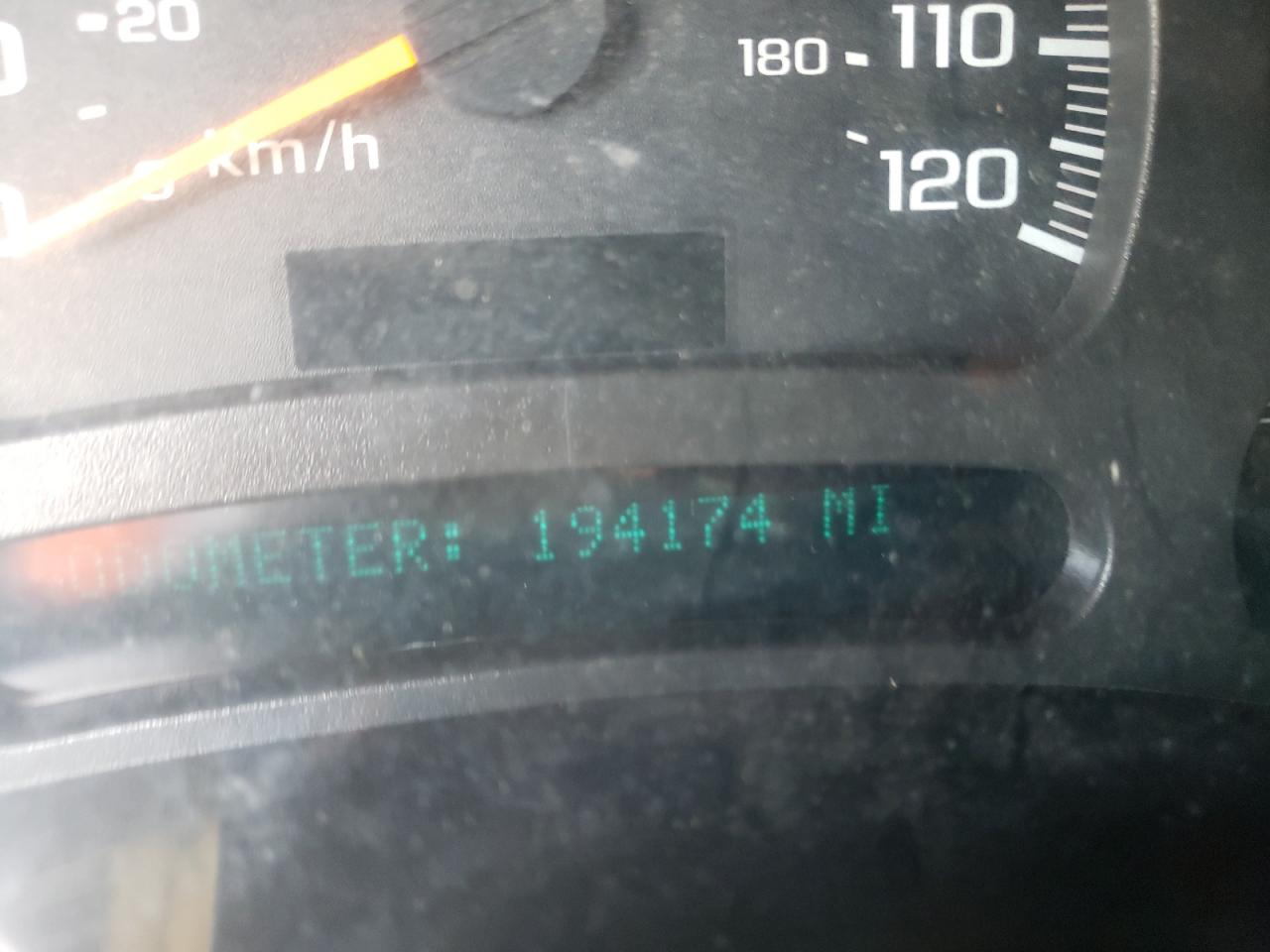 Photo 8 from auction – 2004 CHEVROLET SILVERADO with VIN 2GCEC19V541194813