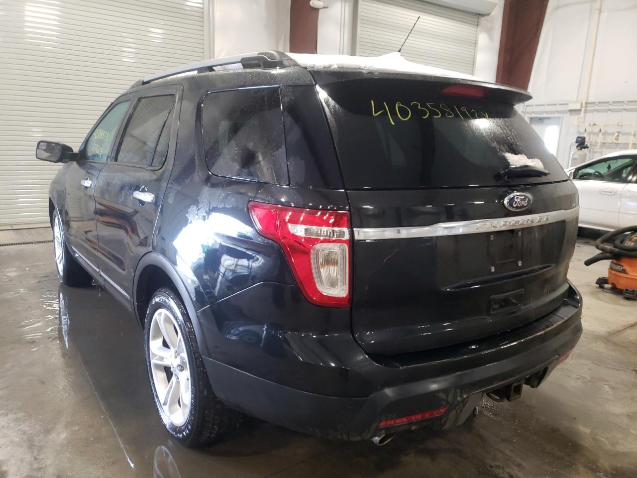 Photo 3 from auction – 2014 FORD EXPLORER L with VIN 1FM5K8F84EGC49343
