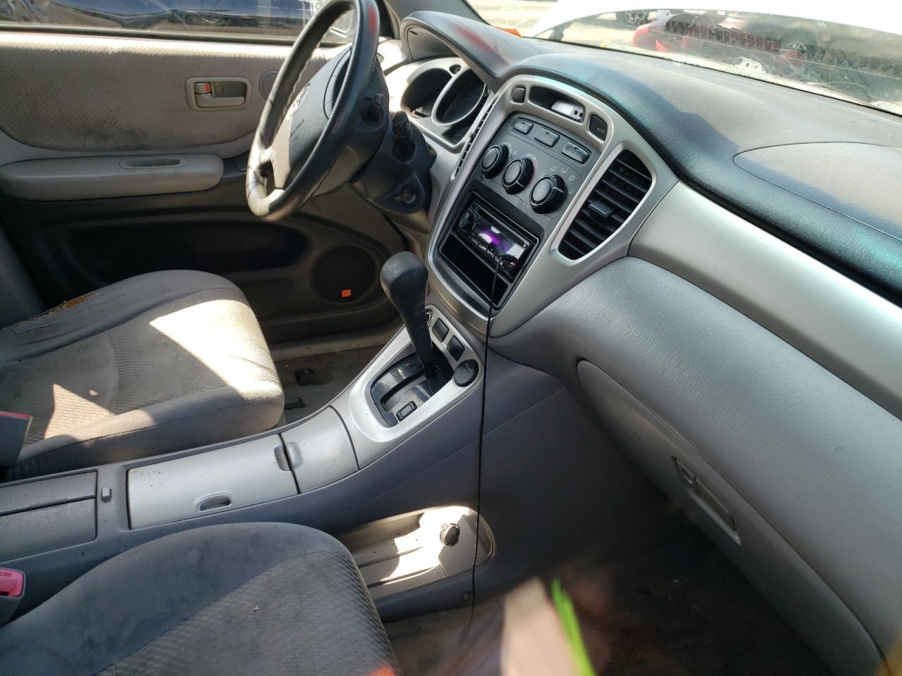 Photo 5 from auction – 2004 TOYOTA HIGHLANDER with VIN JTEDP21A840021454