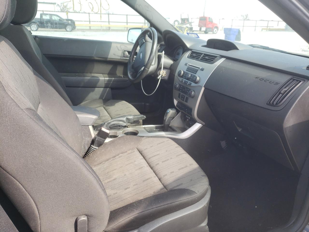 Photo 5 from auction – 2010 FORD FOCUS SE with VIN 1FAHP3CN5AW165683