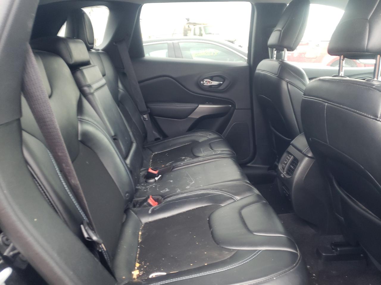Photo 6 from auction – 2019 JEEP CHEROKEE L with VIN 1C4PJLLB9KD202339
