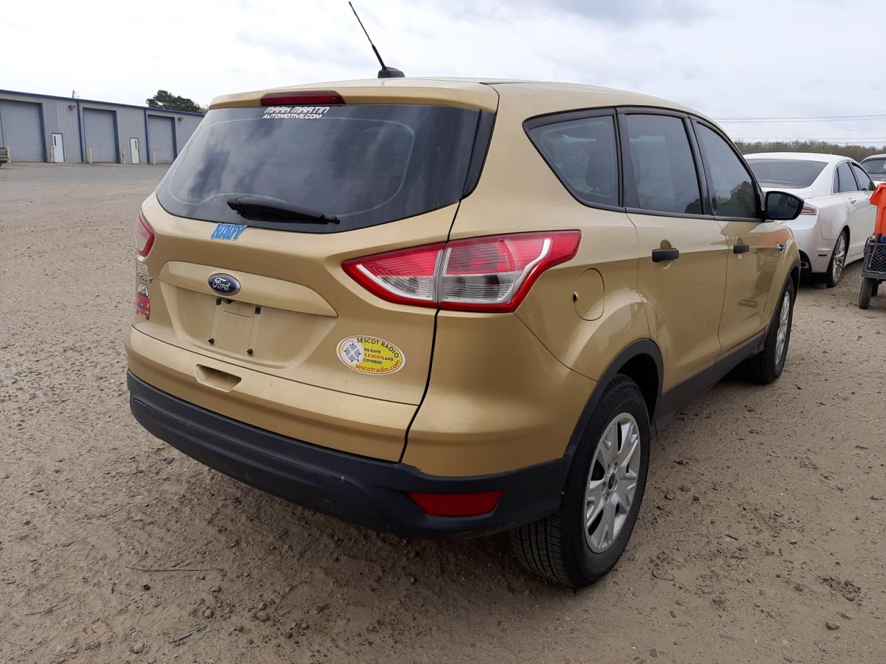 Photo 4 from auction – 2014 FORD ESCAPE S with VIN 1FMCU0F74EUB93190