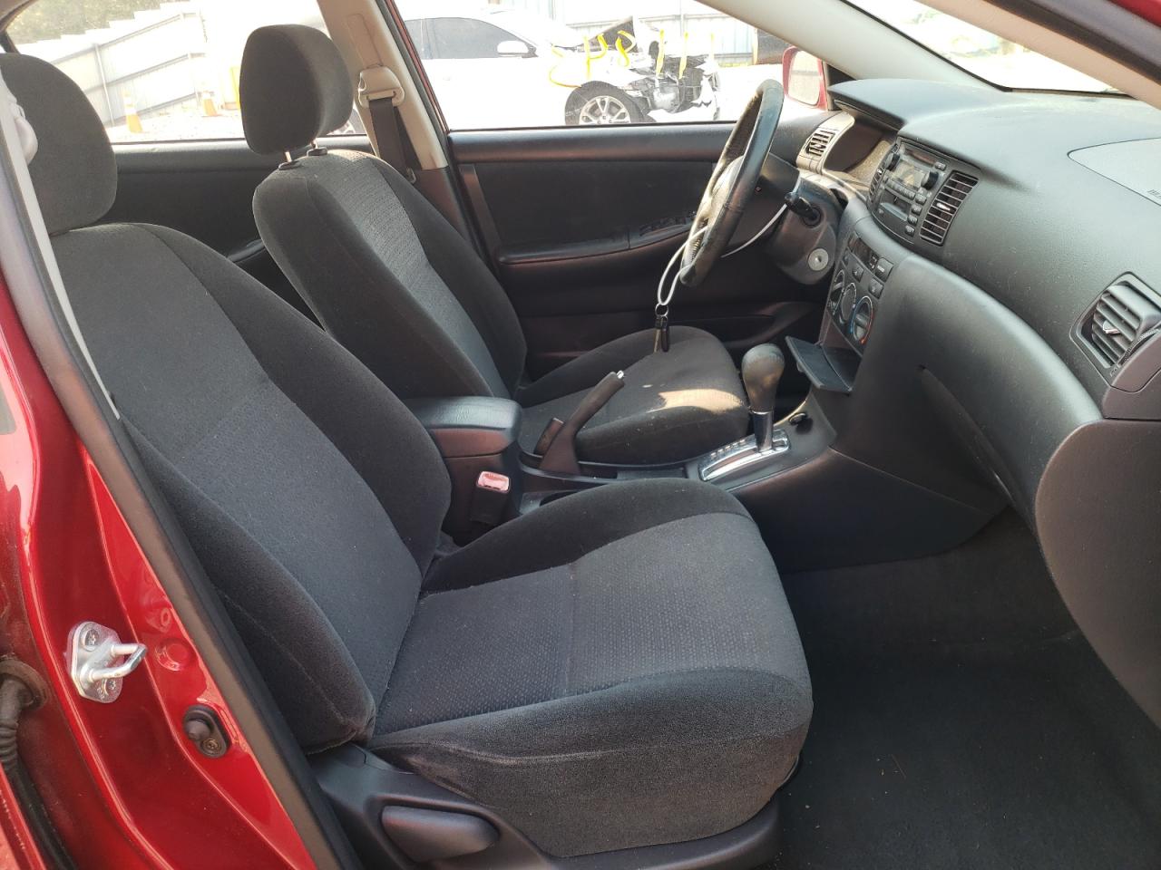 Photo 5 from auction – 2004 TOYOTA COROLLA CE with VIN 1NXBR32E14Z225501