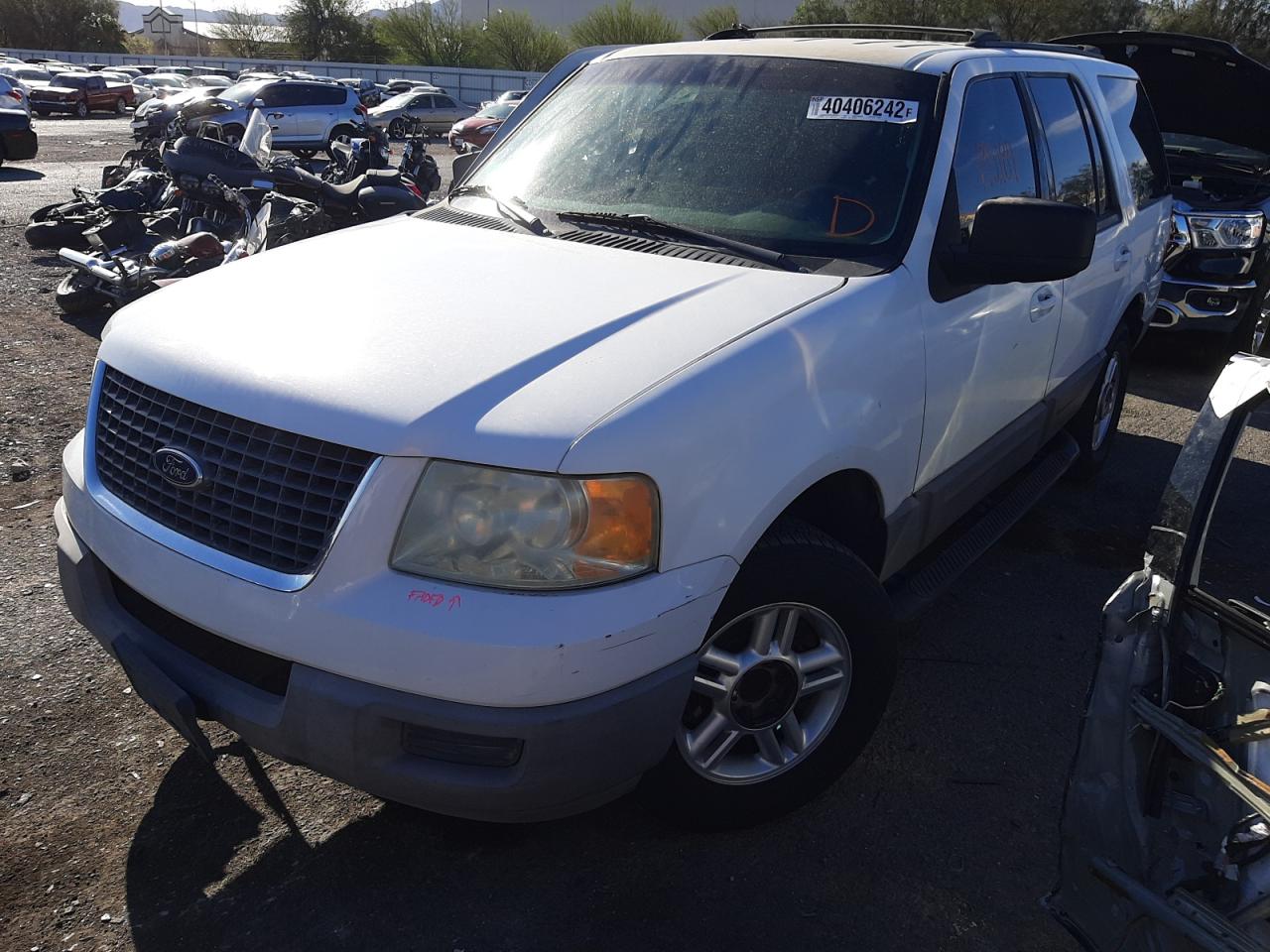 Zdjęcie 2 z aukcji – 2003 FORD EXPEDITION z VIN 1FMRU15W73LA29427