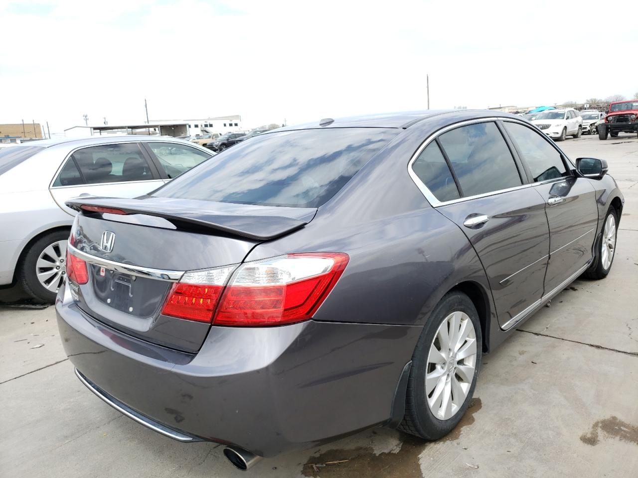 Photo 4 from auction – 2015 HONDA ACCORD EXL with VIN 1HGCR2F86FA016865