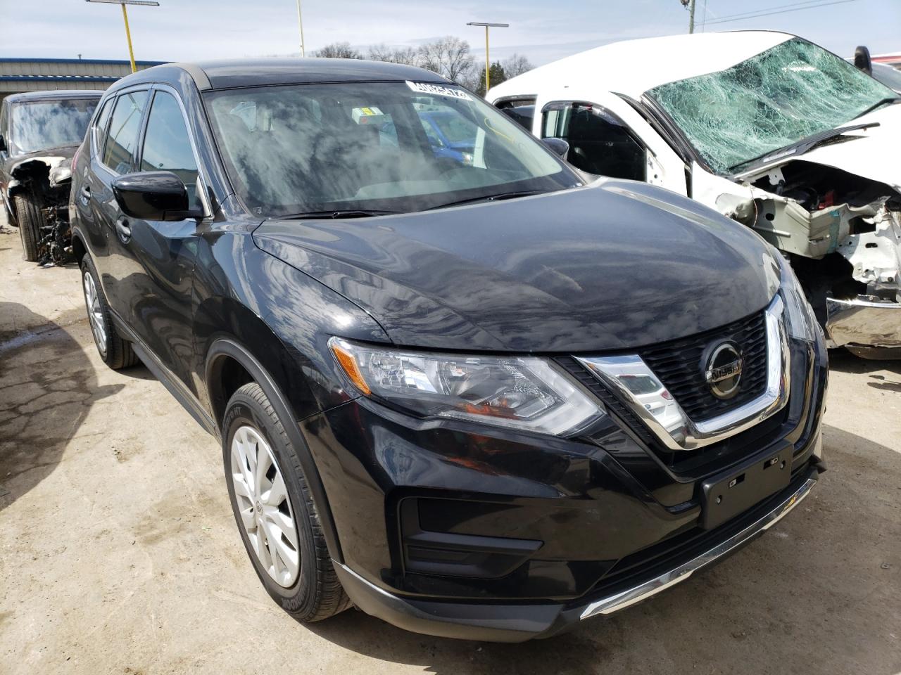 Photo 1 from auction – 2018 NISSAN ROGUE S with VIN 5N1AT2MV6JC720752