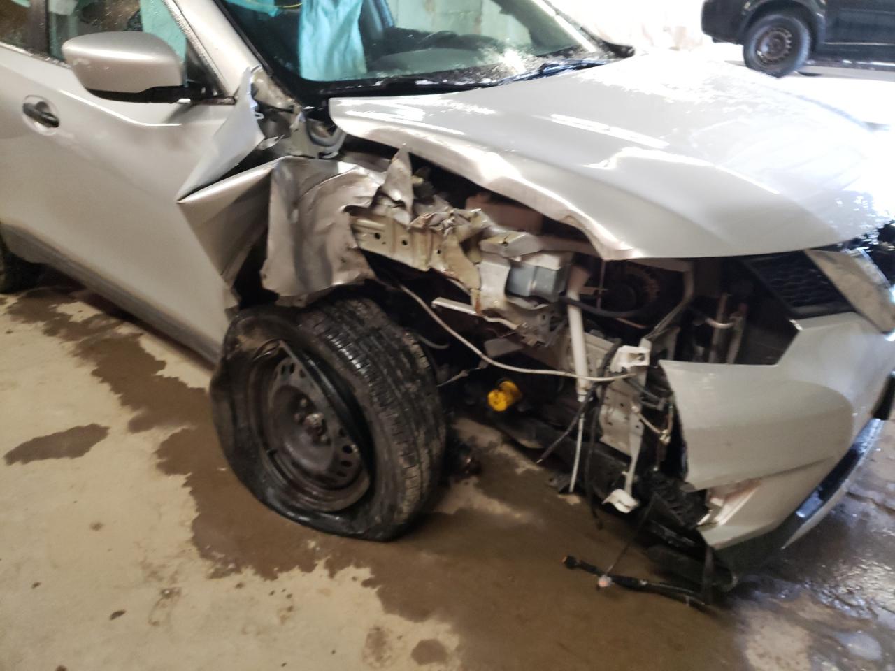 Photo 9 from auction – 2016 NISSAN ROGUE S with VIN 5N1AT2MV2GC819982