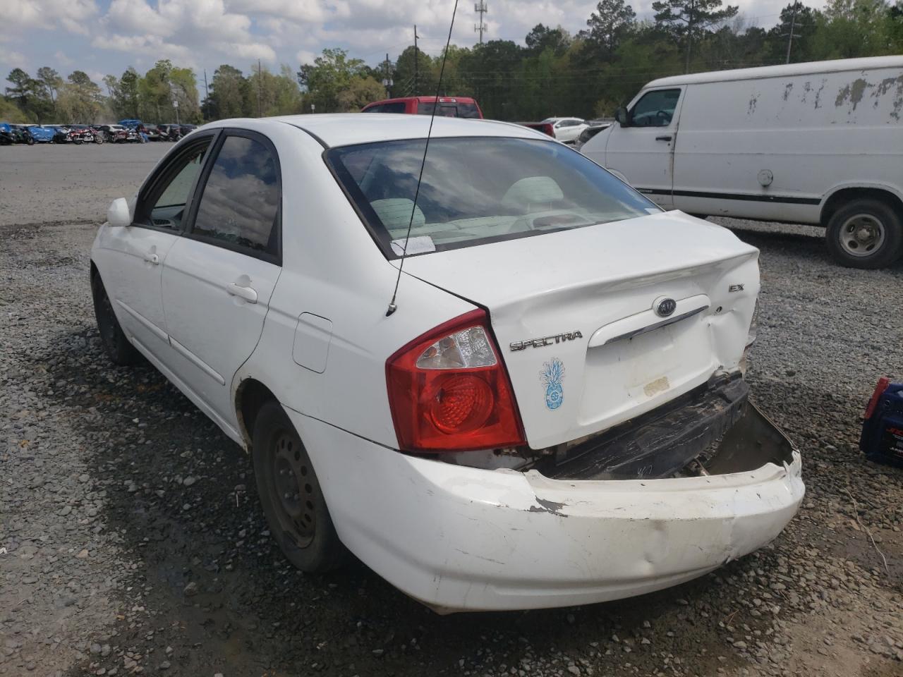 Photo 3 from auction – 2005 KIA SPECTRA LX with VIN KNAFE121055115292